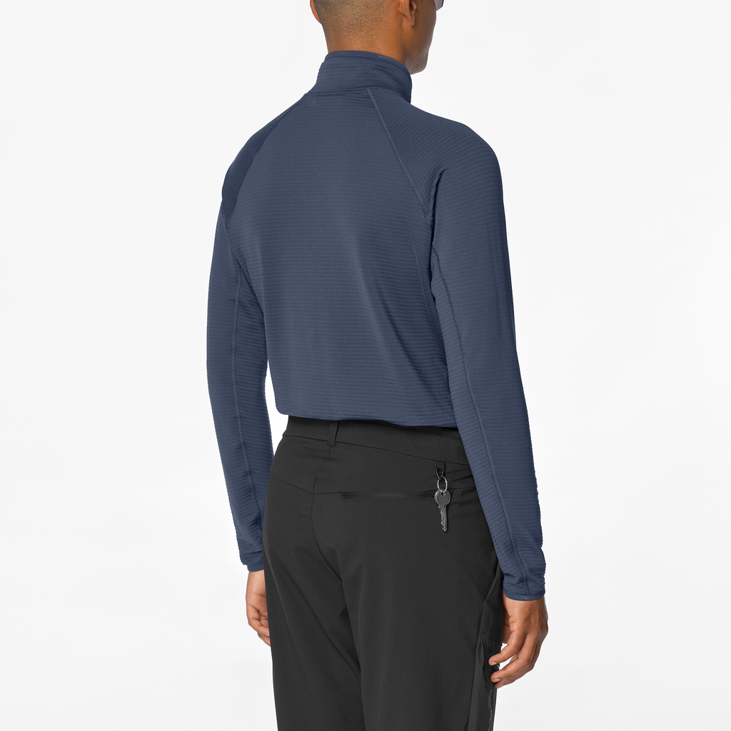 ESSENTIAL LIGHTWARM